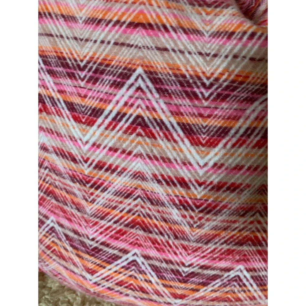 Nido Notte Italia Throw Pillow Pink Orange White ZigZag Chevron Pattern down‎